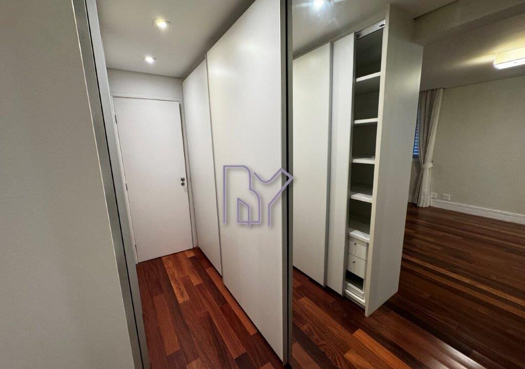 suite master_closet